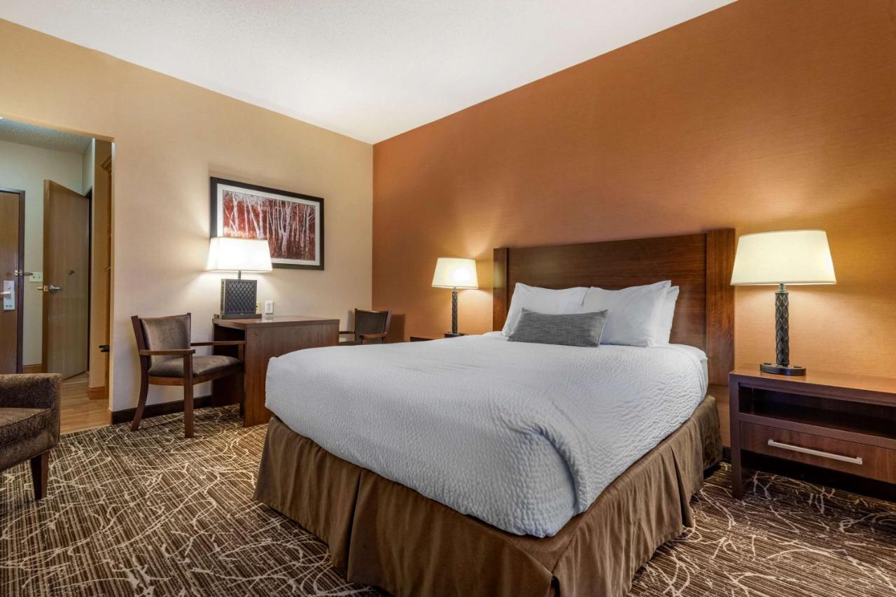 Best Western Plus Chelsea Hotel Monticello Ngoại thất bức ảnh