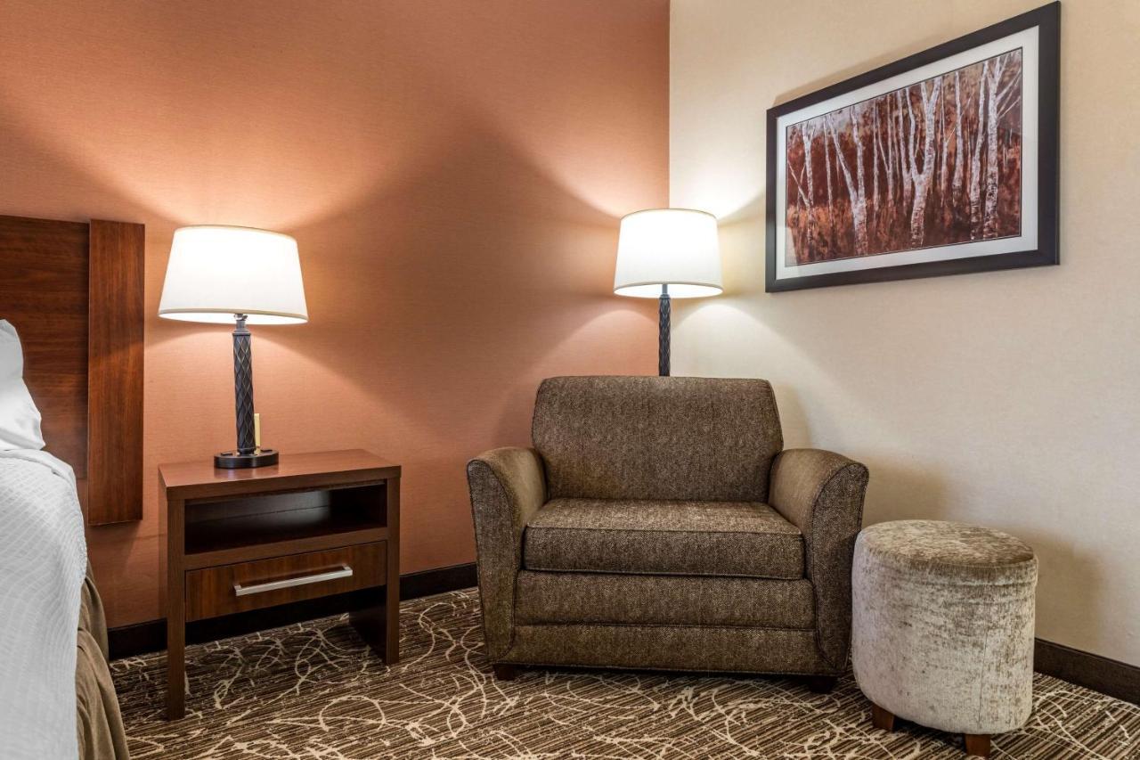 Best Western Plus Chelsea Hotel Monticello Ngoại thất bức ảnh
