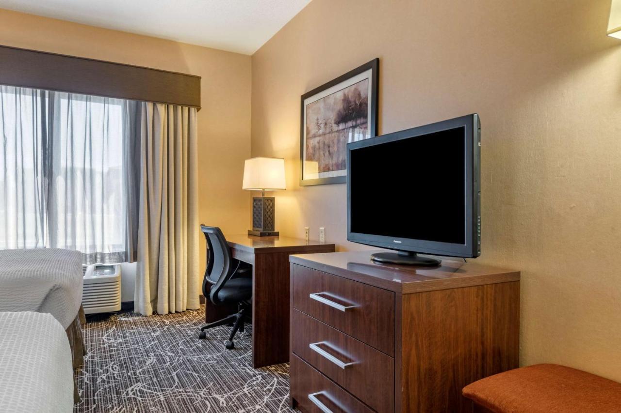 Best Western Plus Chelsea Hotel Monticello Ngoại thất bức ảnh