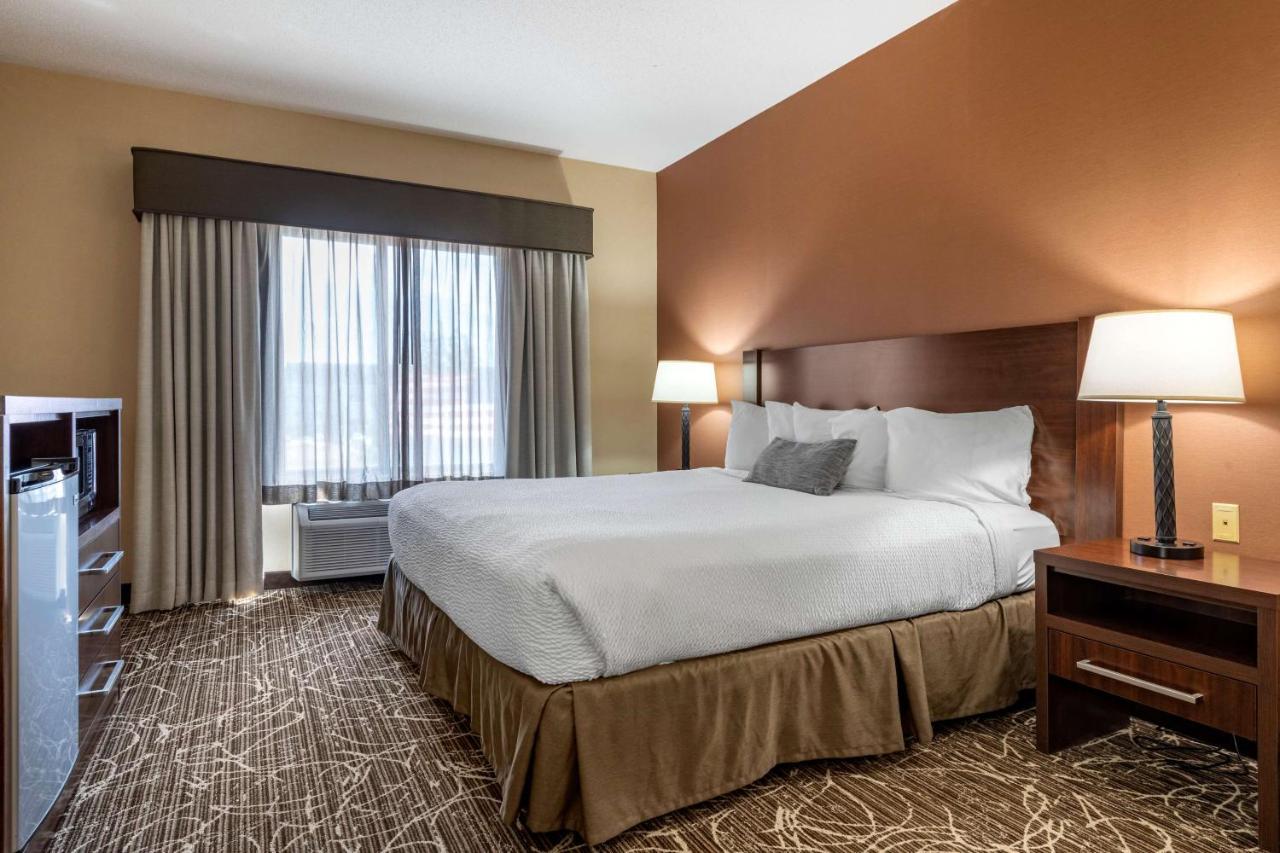 Best Western Plus Chelsea Hotel Monticello Ngoại thất bức ảnh