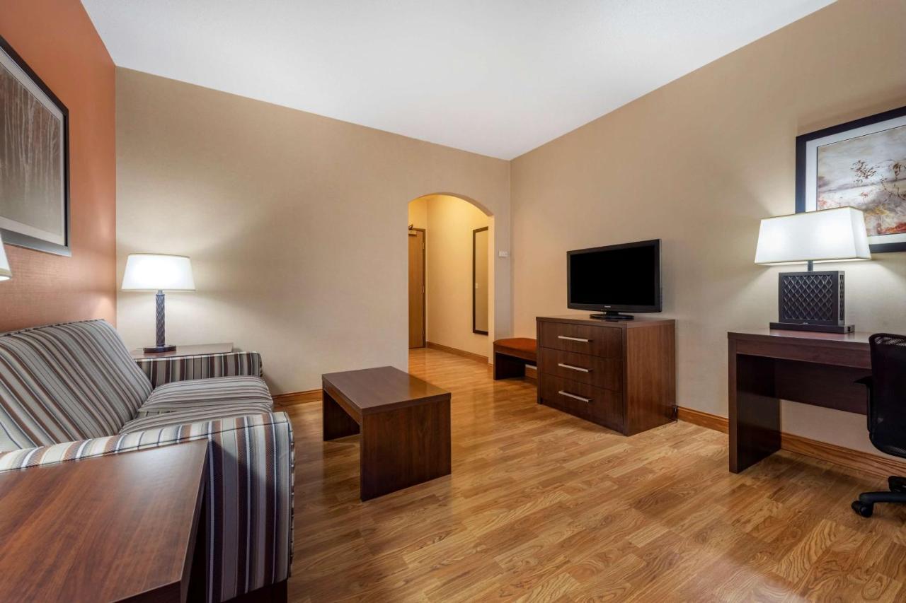 Best Western Plus Chelsea Hotel Monticello Ngoại thất bức ảnh